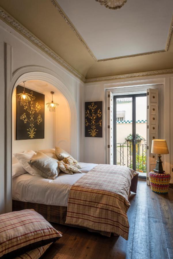 Bed and Breakfast Pajaro Rebelde Sevilla Exterior foto