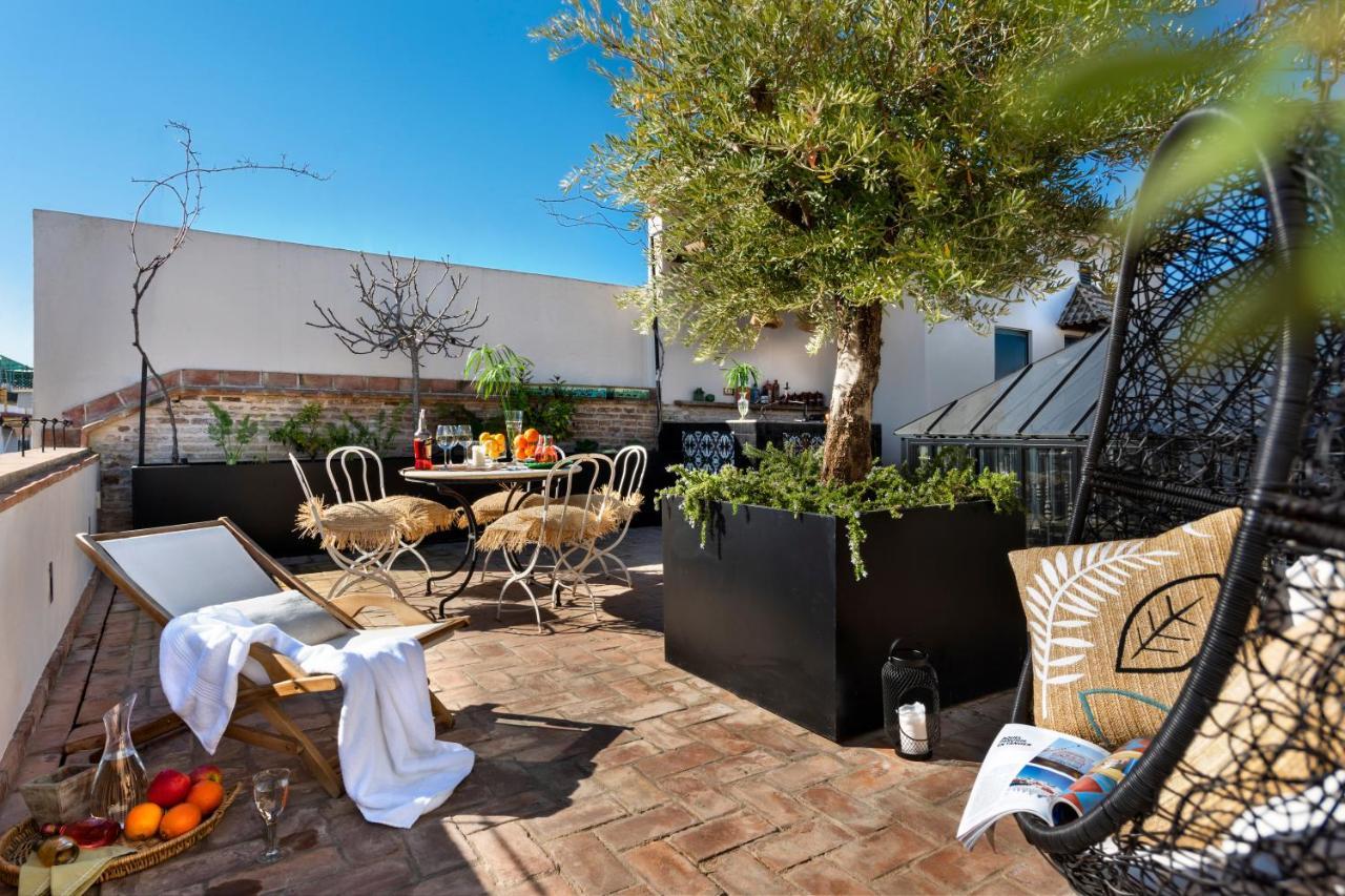 Bed and Breakfast Pajaro Rebelde Sevilla Exterior foto