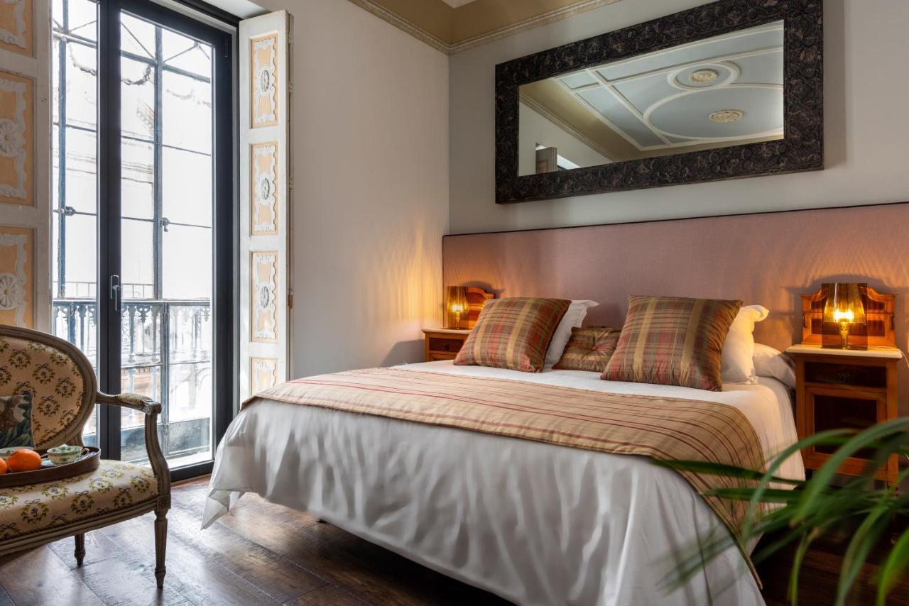 Bed and Breakfast Pajaro Rebelde Sevilla Exterior foto
