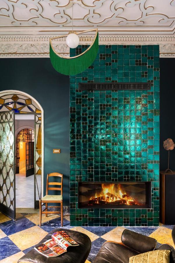 Bed and Breakfast Pajaro Rebelde Sevilla Exterior foto