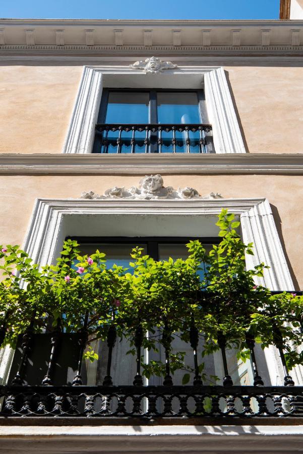 Bed and Breakfast Pajaro Rebelde Sevilla Exterior foto